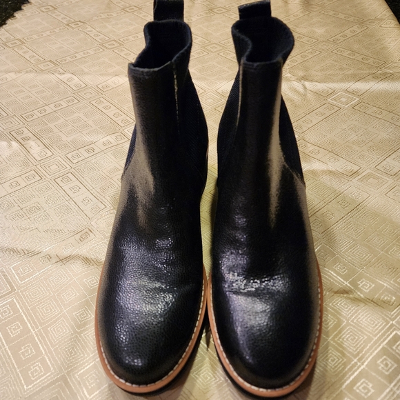 Eileen Fisher New  Liou Embossed Leather Wedge Chelsea Boots. - Picture 6 of 11